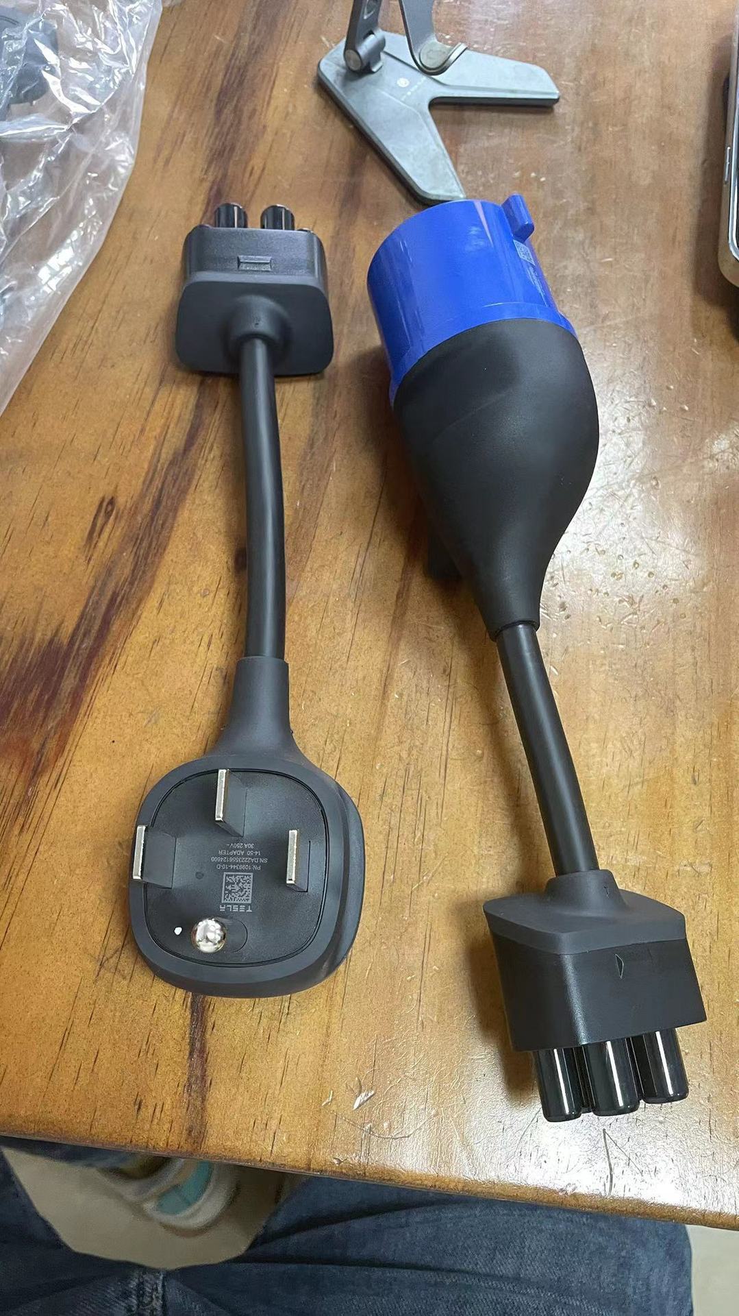 American Standard Adapter With Car Charger Conversion Wire